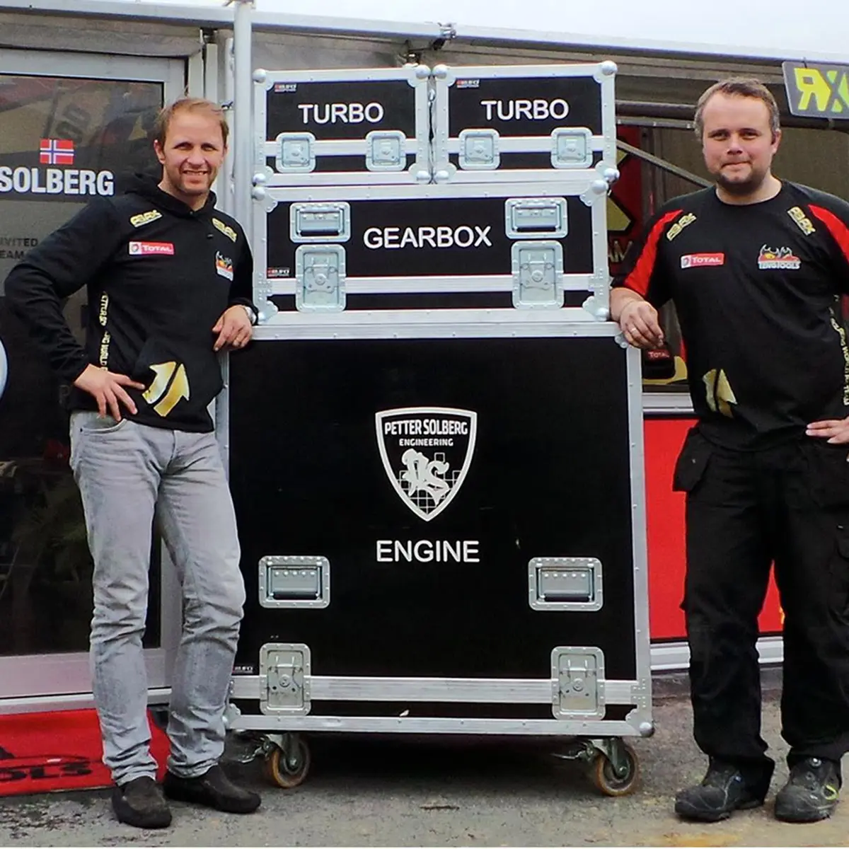 Profilerte flightcases for Petter Solberg Engineering